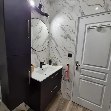 T3 Appt Cosy Au Calme Avec Parking A 5min Plages Апартаменты Фрежюс