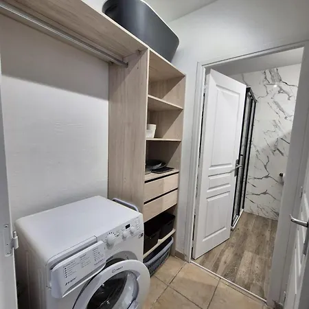 Апартаменты T3 Appt Cosy Au Calme Avec Parking A 5min Plages Фрежюс