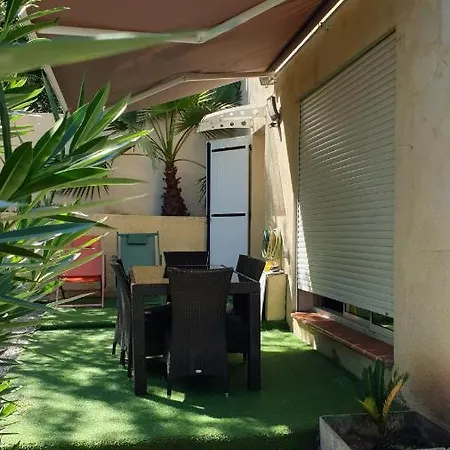 Apartmán App Renove Au Calme A 5mn Des Plages Fréjus